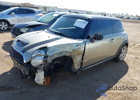 2009 Mini Cooper S z USA, uszkodzony, nr VIN WMWMF73559TW88215